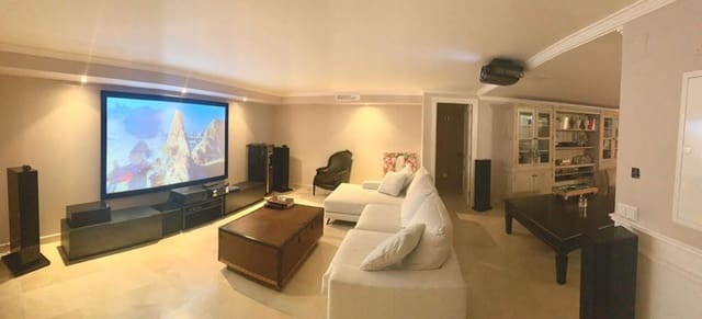 4 makuuhuone Paritalo myytävänä paikassa Estepona - 1 800 000 € (Ref: 9561464)