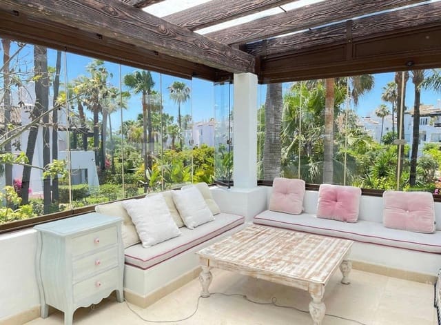 4 makuuhuone Paritalo myytävänä paikassa Estepona - 1 800 000 € (Ref: 9561464)