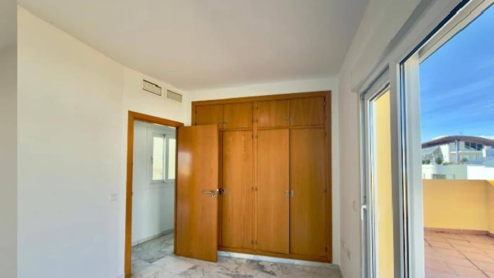 2 soveværelse Penthouse til salg i Cancelada - € 329.600 (Ref: 9561465)