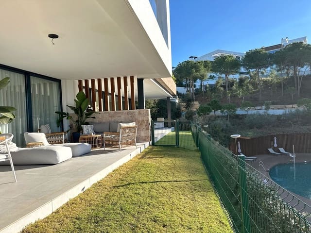 2 quarto Apartamento para venda em Cabopino, Marbella - 850 000 € (Ref: 9561467)