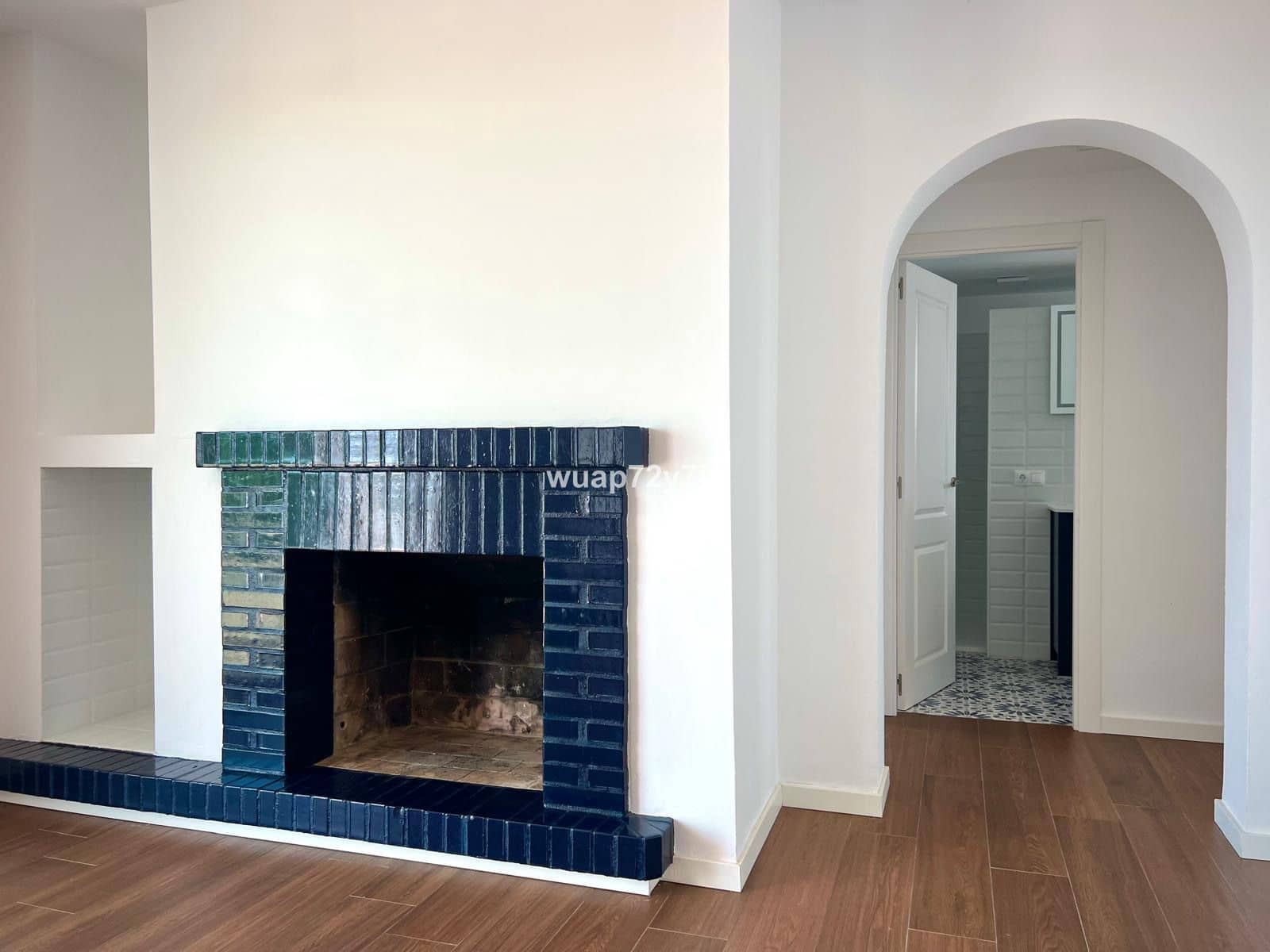 5 slaapkamer Halfvrijstaande villa te koop in Estepona - € 1.200.000 (Ref: 9561470)