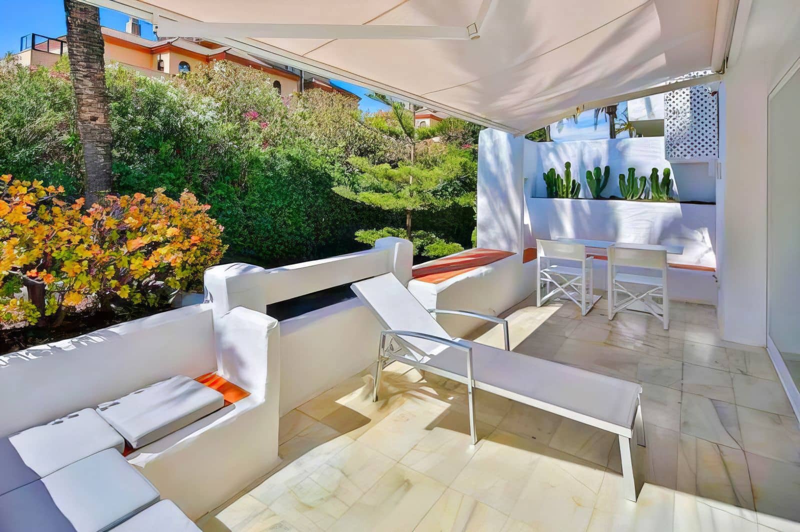 2 slaapkamer Appartement te koop in Puerto Banus - € 935.000 (Ref: 9561474)