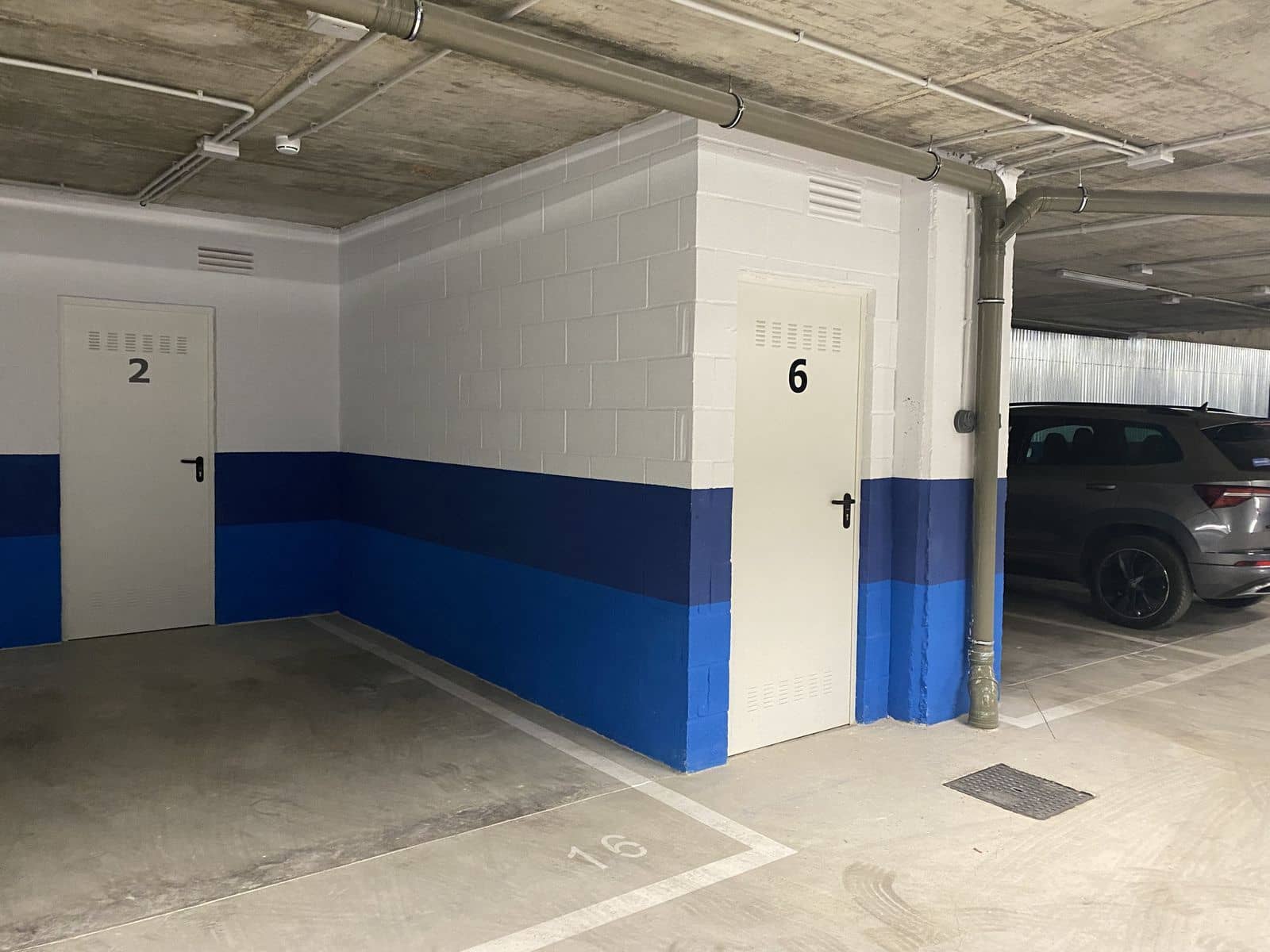 2 bedroom Apartment for sale in Estepona - € 689,000 (Ref: 9561478)