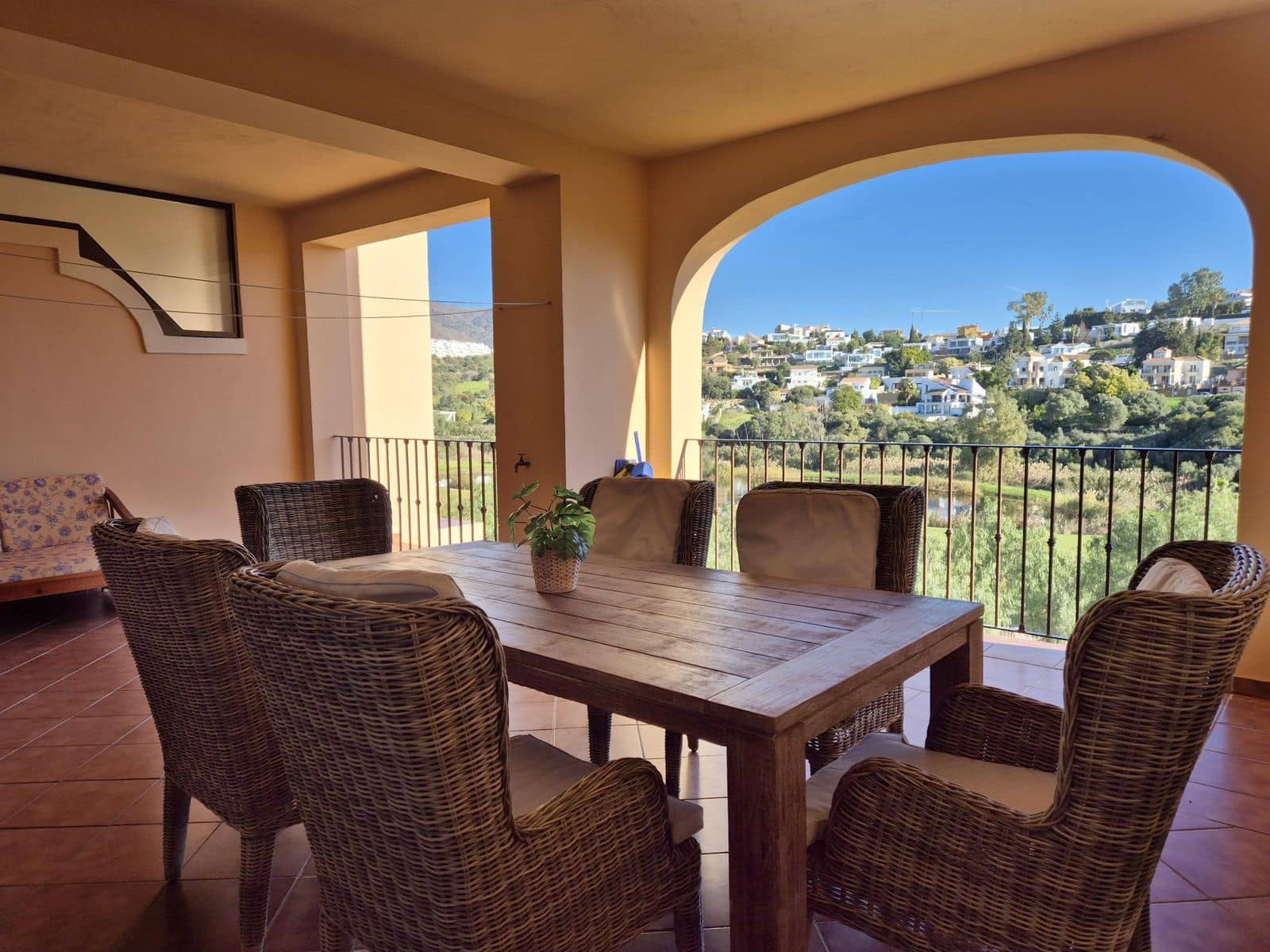 2 bedroom Apartment for sale in Estepona - € 480,000 (Ref: 9561484)