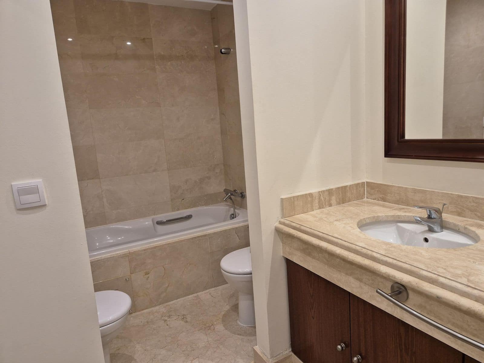 2 bedroom Apartment for sale in Estepona - € 480,000 (Ref: 9561484)