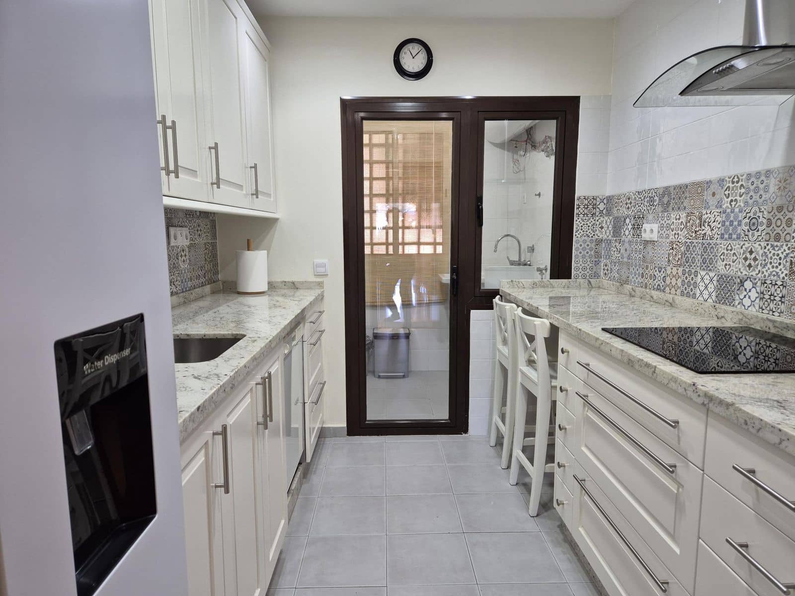 2 bedroom Apartment for sale in Estepona - € 480,000 (Ref: 9561484)