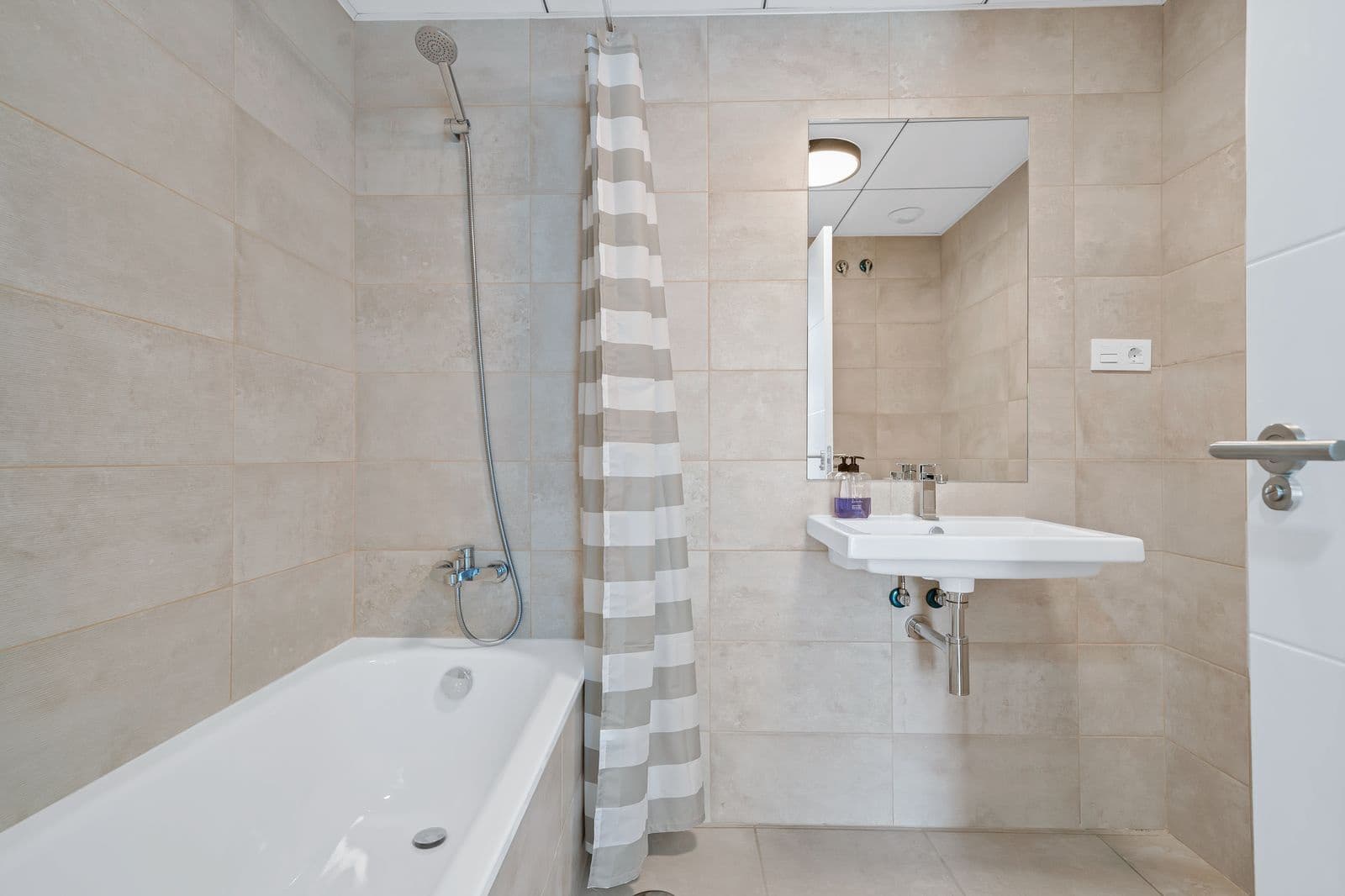 2 slaapkamer Appartement te koop in Mijas Costa - € 425.000 (Ref: 9561497)