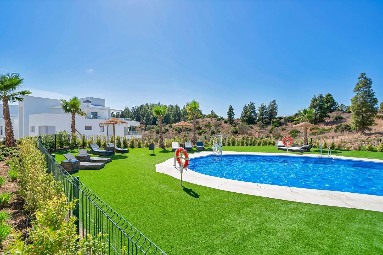 2 slaapkamer Appartement te koop in Mijas Costa - € 425.000 (Ref: 9561497)