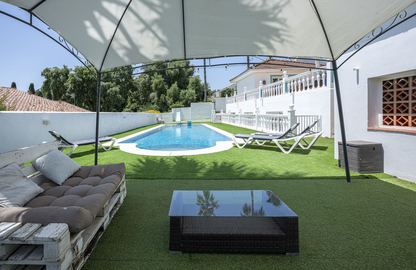 5 sypialnia Willa na sprzedaż w Sotogrande - 1 185 000 € (Ref: 9561498)