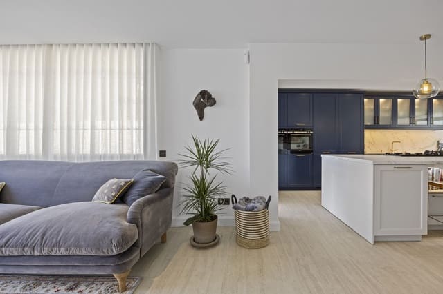 5 soverom Villa til salgs i Guadalmina Alta, Marbella - € 1 795 000 (Ref: 9561499)