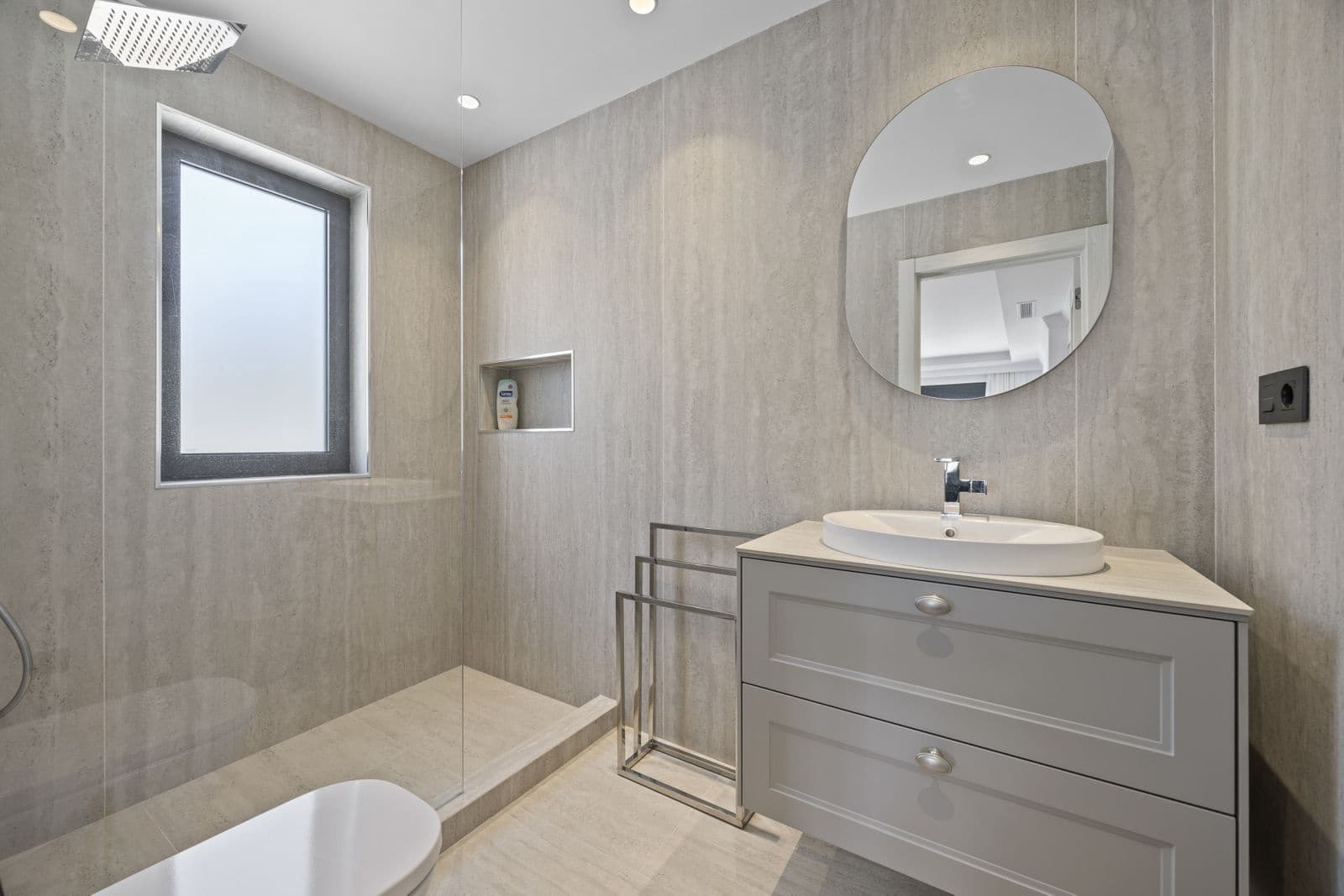 5 soverom Villa til salgs i Guadalmina - € 1 795 000 (Ref: 9561499)