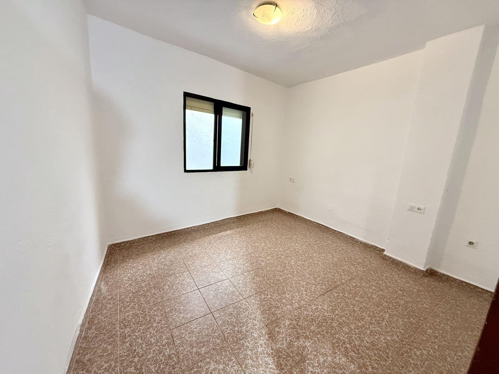 4 bedroom Townhouse for sale in Marbella - € 475,000 (Ref: 9561501)