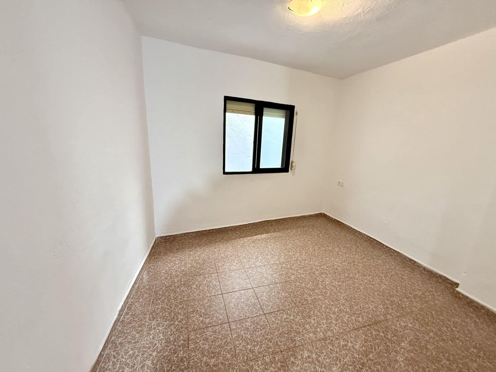 4 bedroom Townhouse for sale in Marbella - € 475,000 (Ref: 9561501)