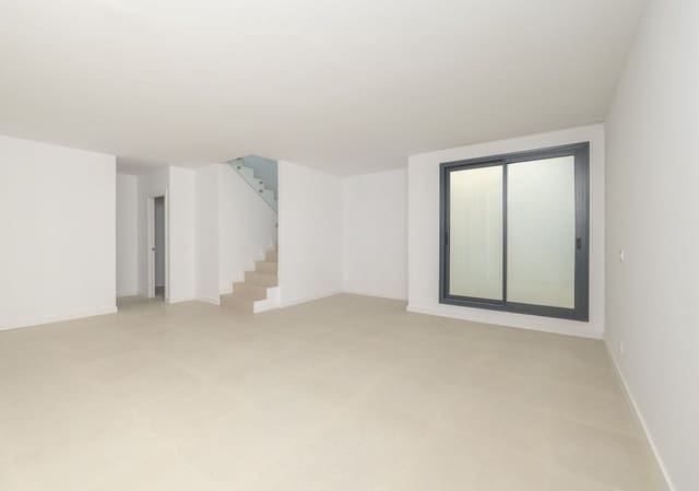 4 sovrum Semi-fristående Villa till salu i Atalaya-Isdabe, Estepona - 1 050 000 € (Ref: 9561503)