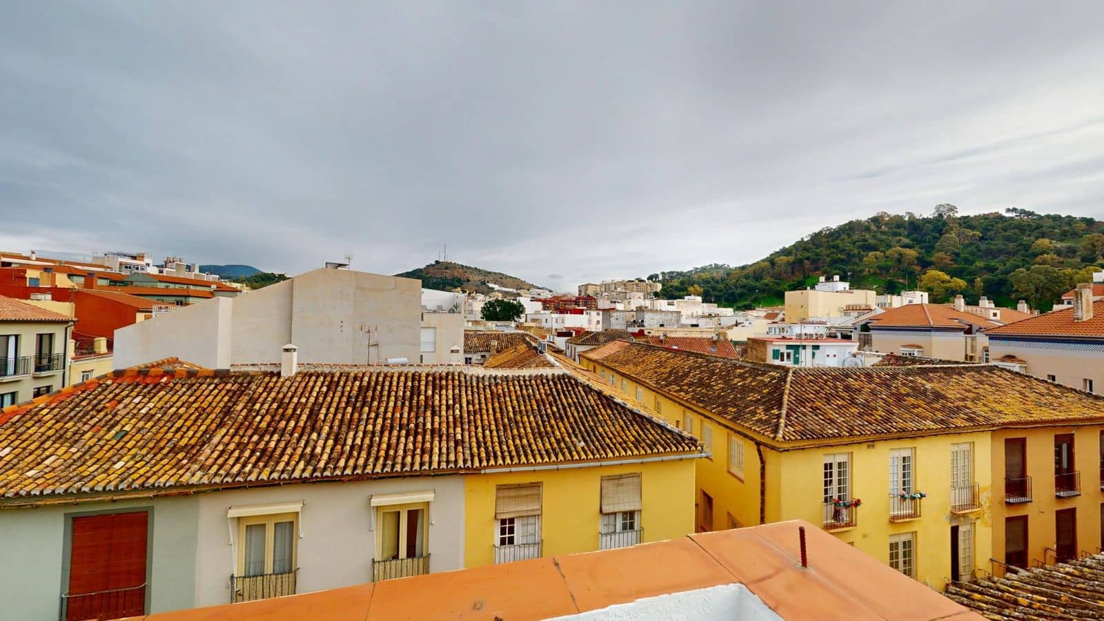 2 soverom Kjedet enebolig til salgs i Malaga by - € 1 400 000 (Ref: 9561507)