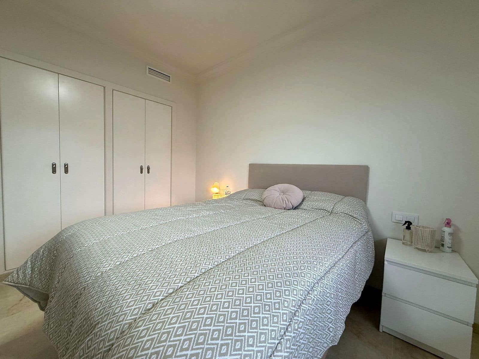 2 sovrum Lägenhet till salu i Manilva - 270 000 € (Ref: 9561514)