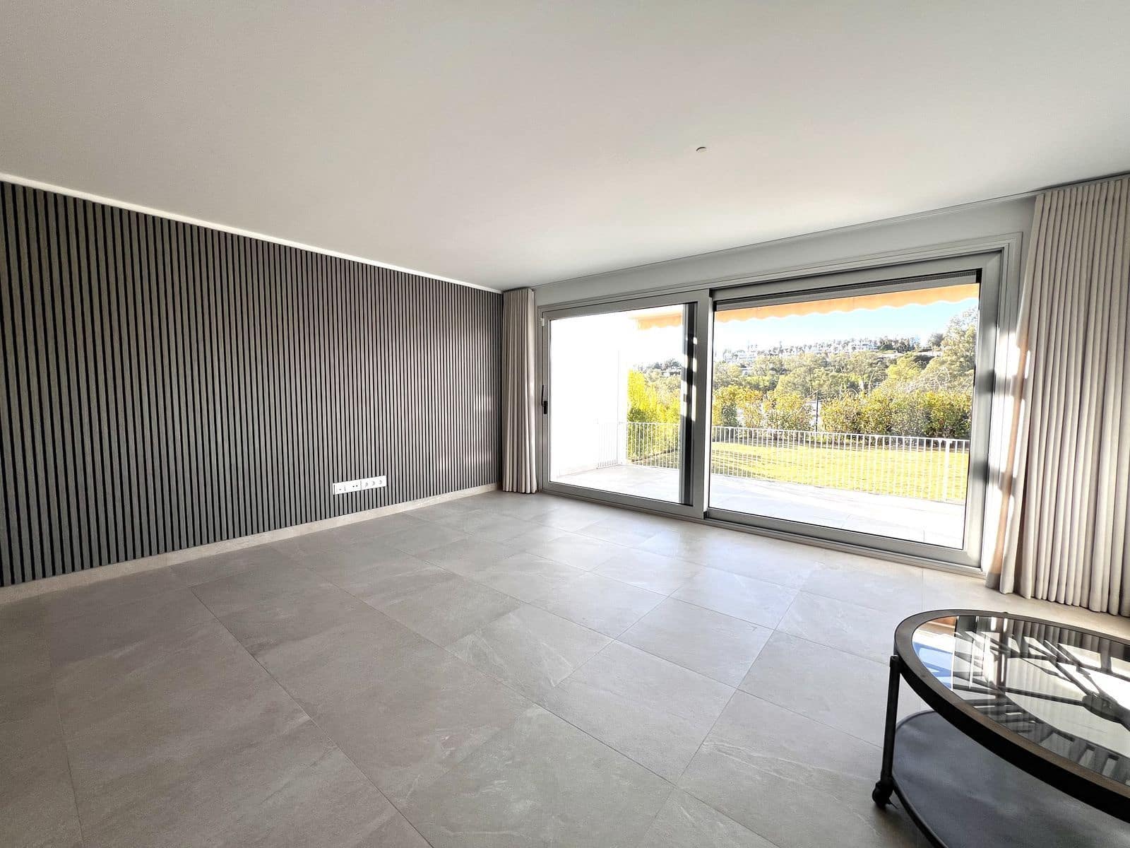 Casa de 3 habitaciones en Estepona en venta - 480.000 € (Ref: 9561517)