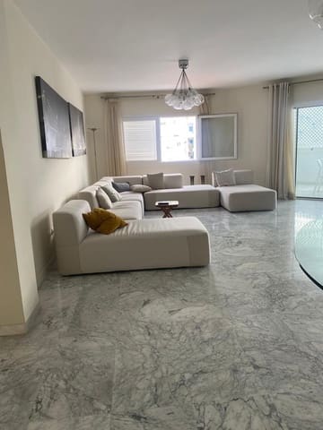 2 slaapkamer Appartement te koop in Puerto Banus, Marbella - € 1.190.000 (Ref: 9561518)