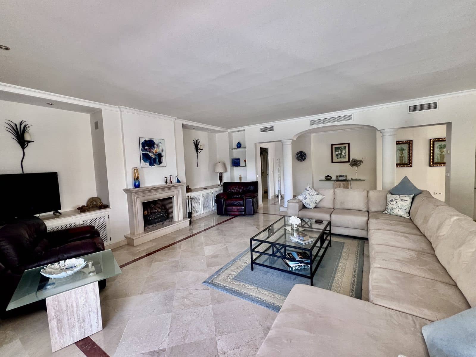 3 Zimmer Villa zu verkaufen in El Paraiso - 1.580.000 € (Ref: 9561520)