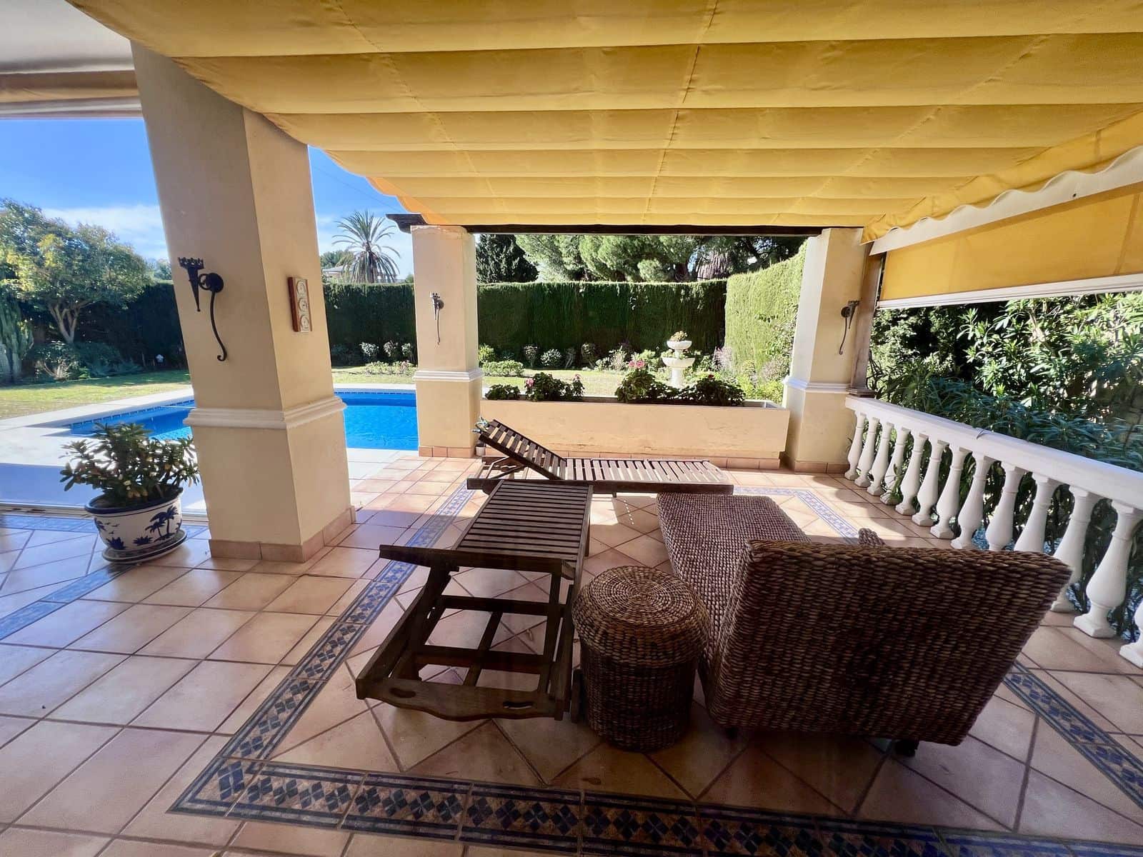 3 Zimmer Villa zu verkaufen in El Paraiso - 1.580.000 € (Ref: 9561520)