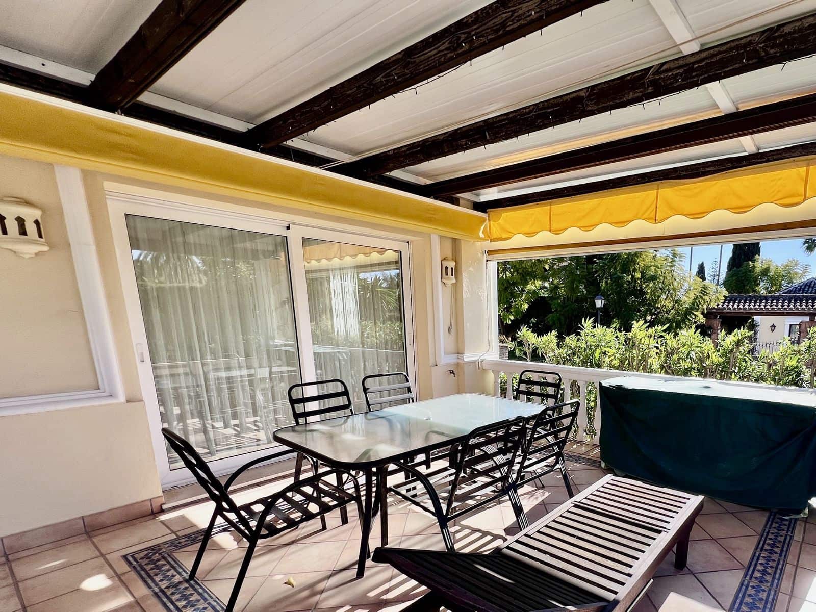 3 Zimmer Villa zu verkaufen in El Paraiso - 1.580.000 € (Ref: 9561520)