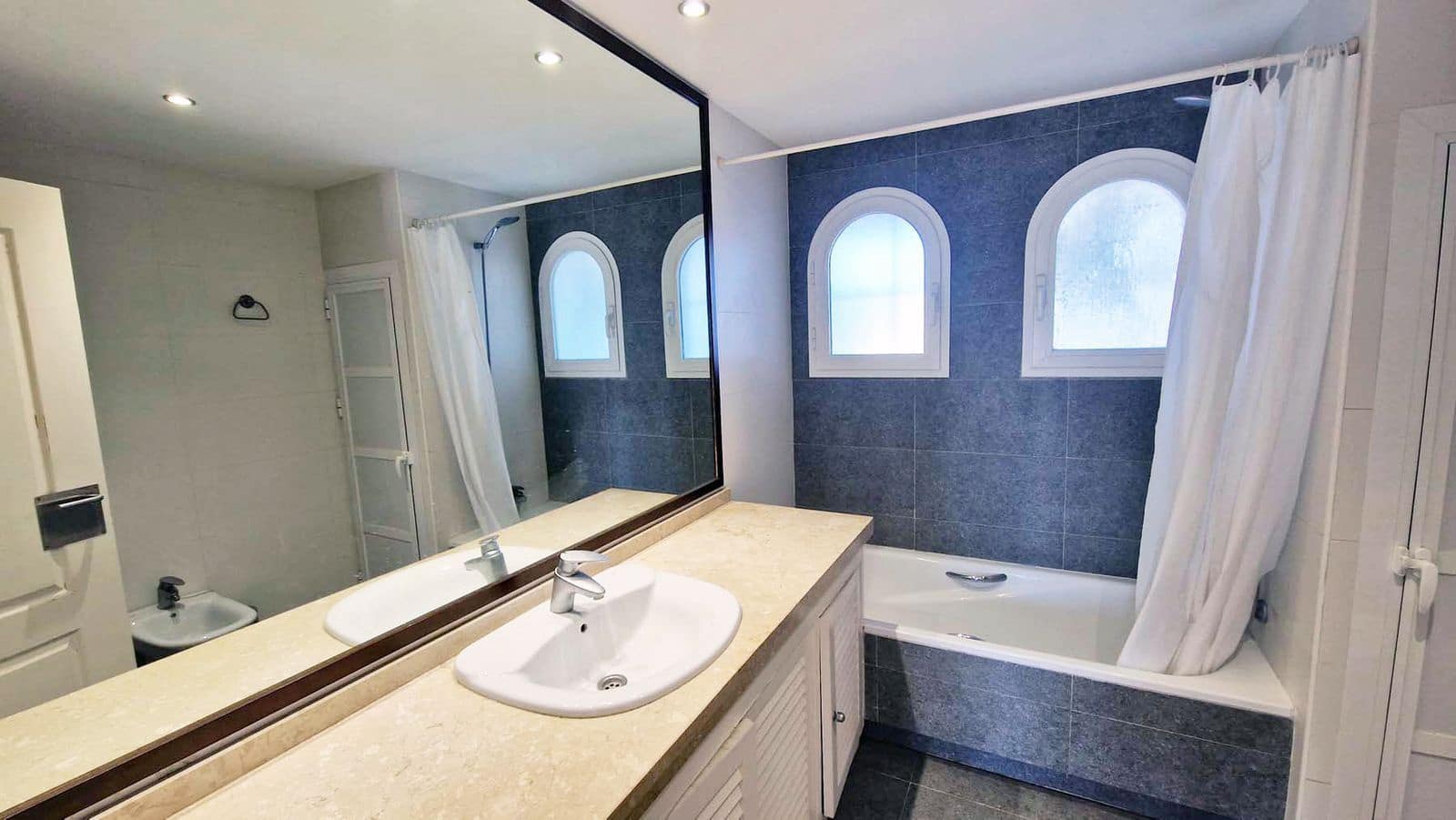 2 soveværelse Lejlighed til salg i Benalmadena Costa - € 557.000 (Ref: 9561521)