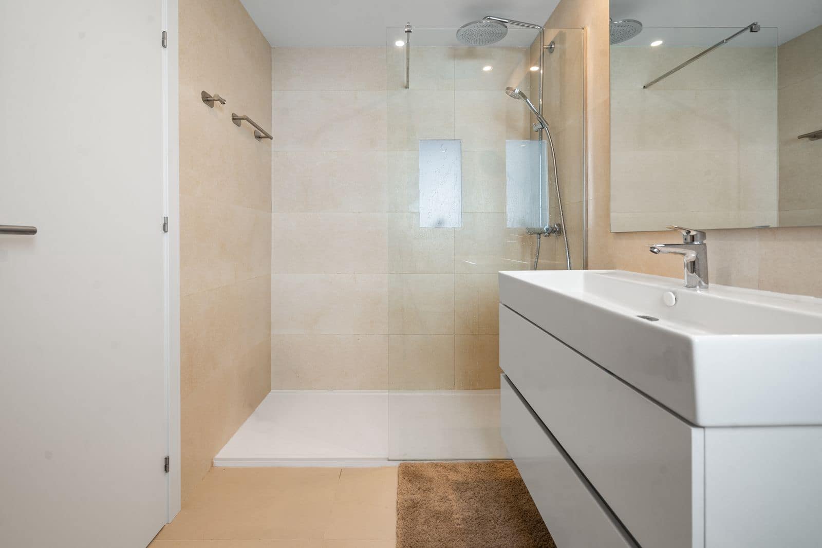 3 sovrum Takvåning till salu i Estepona - 899 000 € (Ref: 9561525)