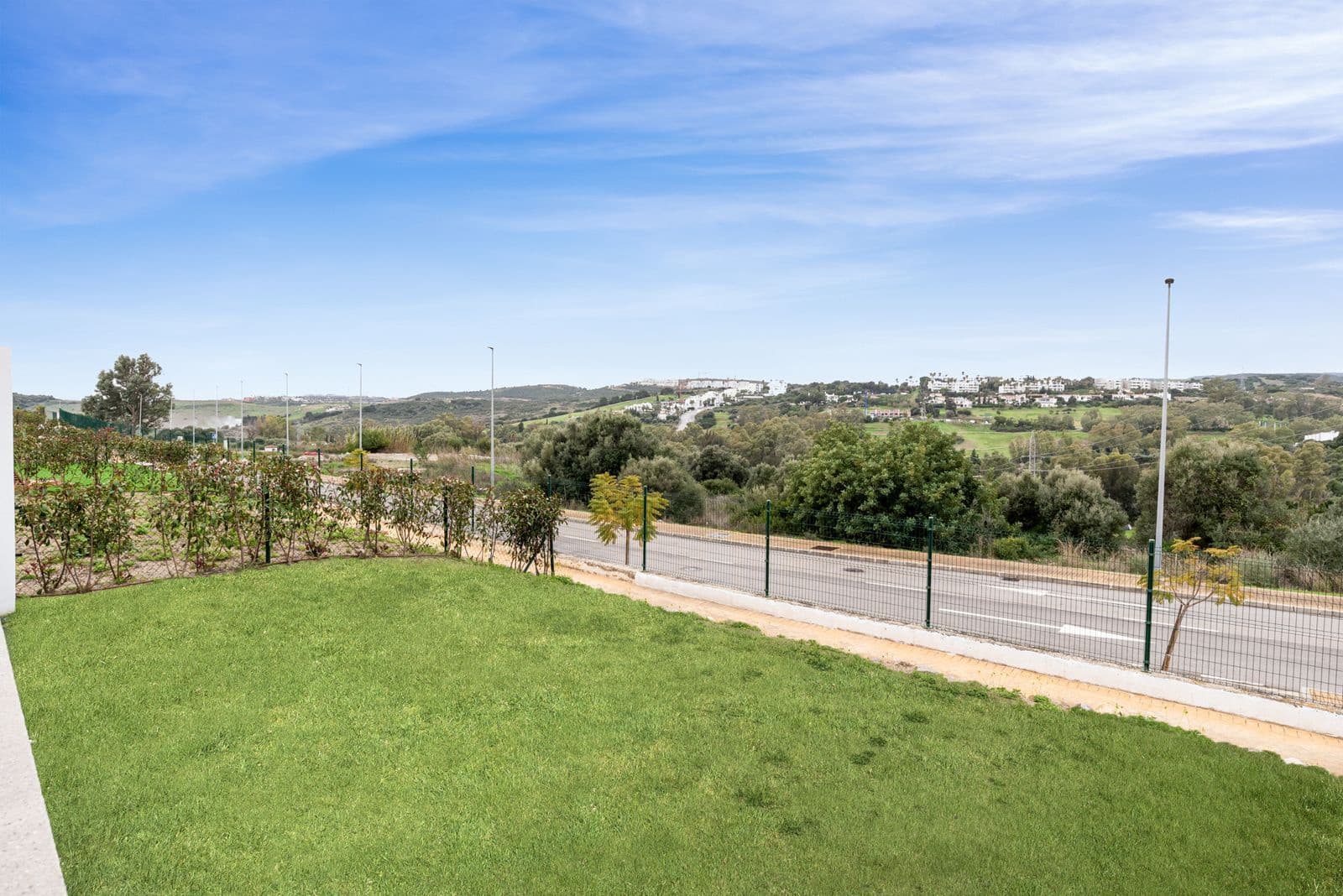 2 bedroom Apartment for sale in Estepona - € 330,000 (Ref: 9561527)