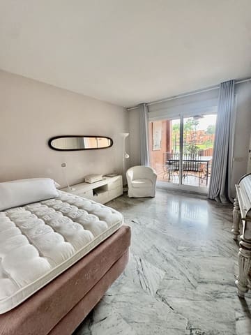 Ático de 4 habitaciones en Guadalmina Baja, Marbella en venta - 1.140.000 € (Ref: 9561541)