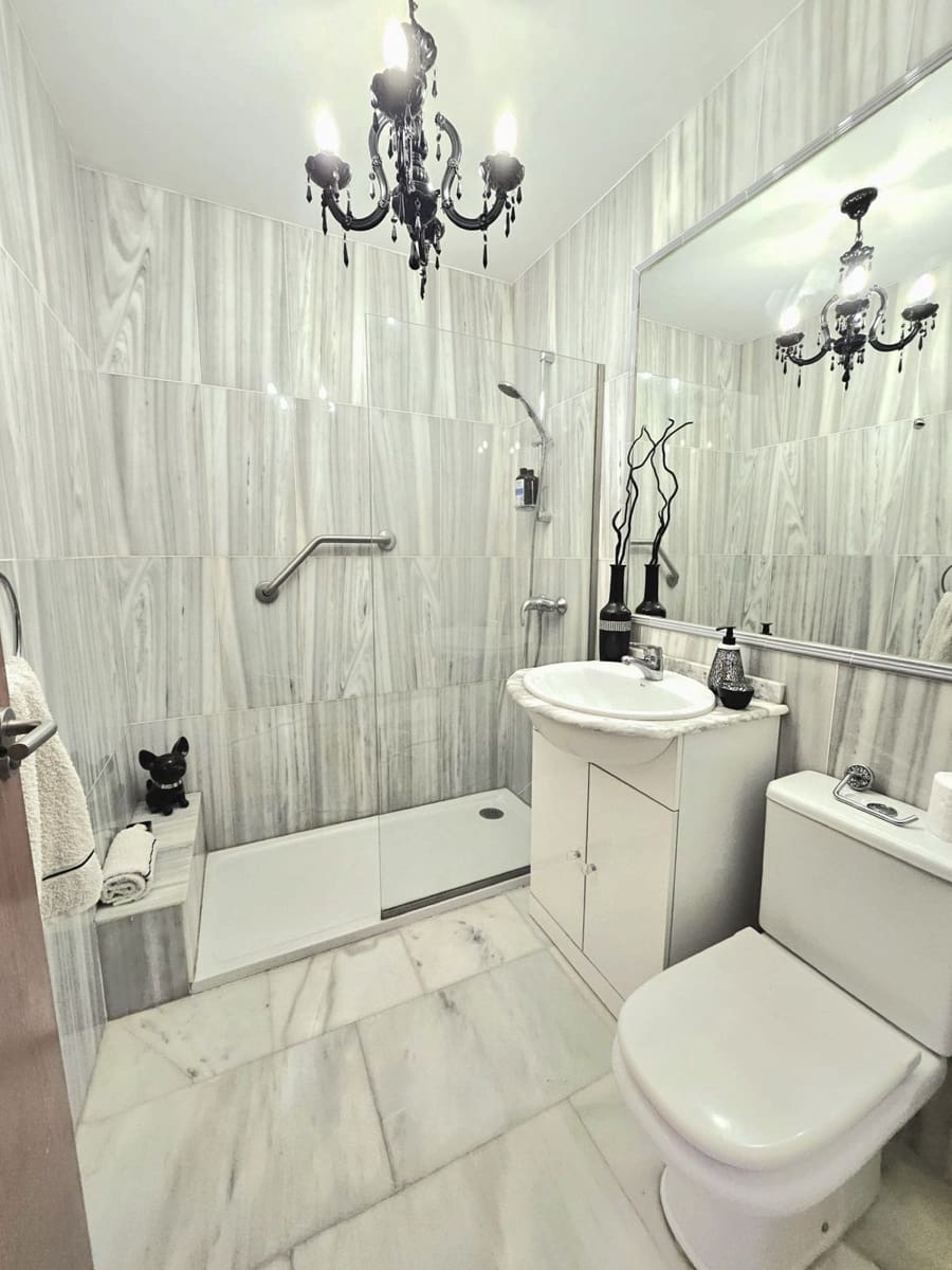 3 slaapkamer Villa te koop in Benahavis - € 590.000 (Ref: 9564869)