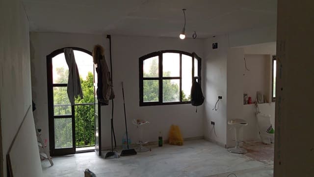 2 slaapkamer Appartement te koop in Puerto Banus, Marbella - € 520.000 (Ref: 9564875)