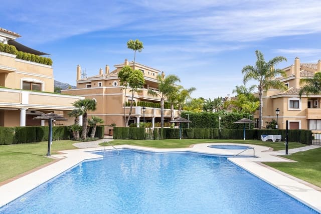 2 makuuhuone Huoneisto myytävänä paikassa Golden Mile, Marbella - 950 000 € (Ref: 9564876)