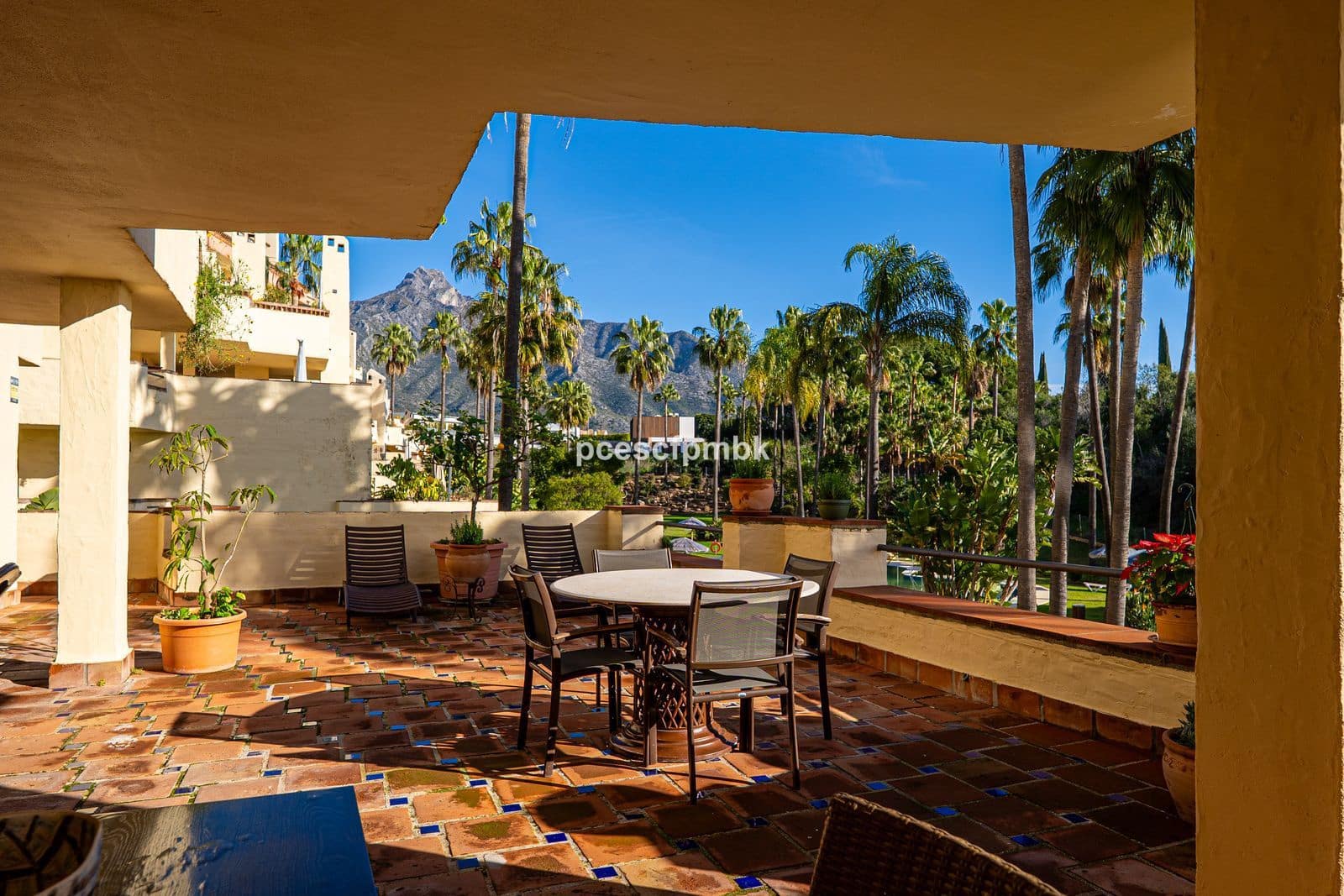 3 quarto Apartamento para venda em Golden Mile - 1 100 000 € (Ref: 9564877)