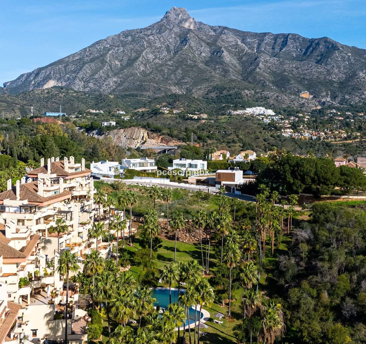 3 quarto Apartamento para venda em Golden Mile - 1 100 000 € (Ref: 9564877)