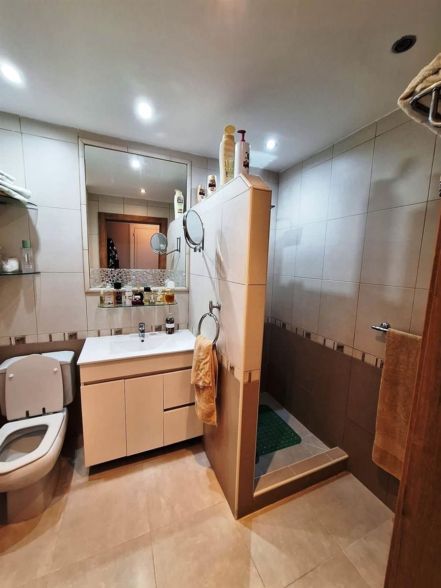 4 soveværelse Penthouse til salg i La Duquesa / Puerto de la Duquesa - € 410.000 (Ref: 9564878)