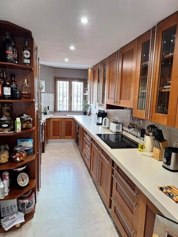 4 soveværelse Penthouse til salg i La Duquesa / Puerto de la Duquesa, Manilva - € 410.000 (Ref: 9564878)