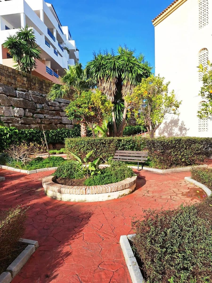 4 soveværelse Penthouse til salg i La Duquesa / Puerto de la Duquesa - € 410.000 (Ref: 9564878)