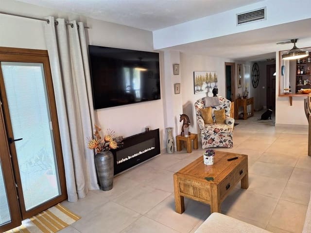 4 soveværelse Penthouse til salg i La Duquesa / Puerto de la Duquesa, Manilva - € 410.000 (Ref: 9564878)