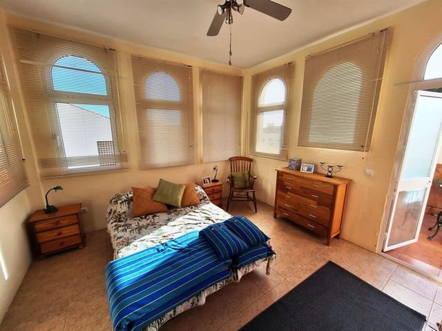 4 soveværelse Penthouse til salg i La Duquesa / Puerto de la Duquesa, Manilva - € 410.000 (Ref: 9564878)