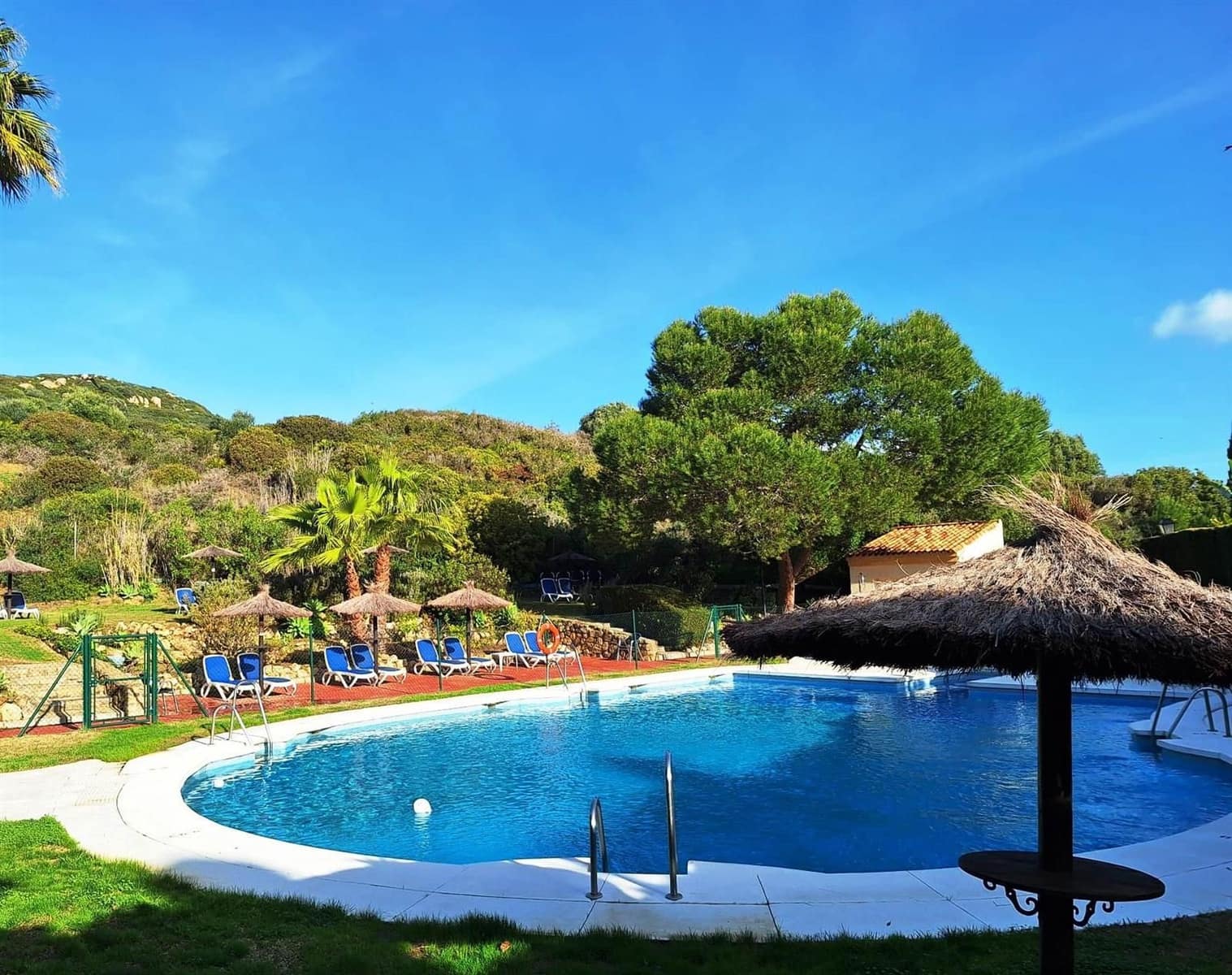 4 soveværelse Penthouse til salg i La Duquesa / Puerto de la Duquesa - € 410.000 (Ref: 9564878)