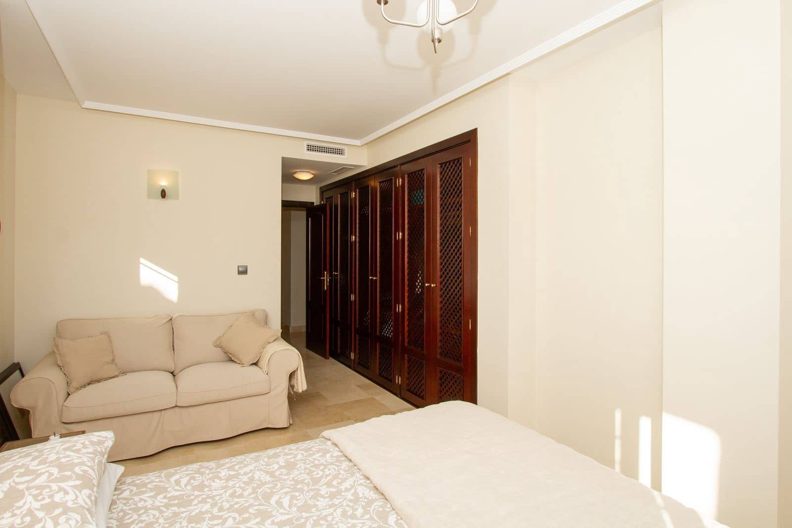 2 soverom Leilighet til salgs i La Mairena - € 319 000 (Ref: 9564882)