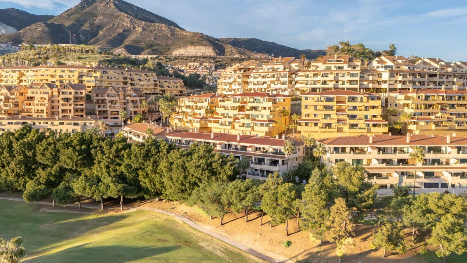 2 sypialnia Apartament na sprzedaż w Benalmadena - 420 000 € (Ref: 9564883)