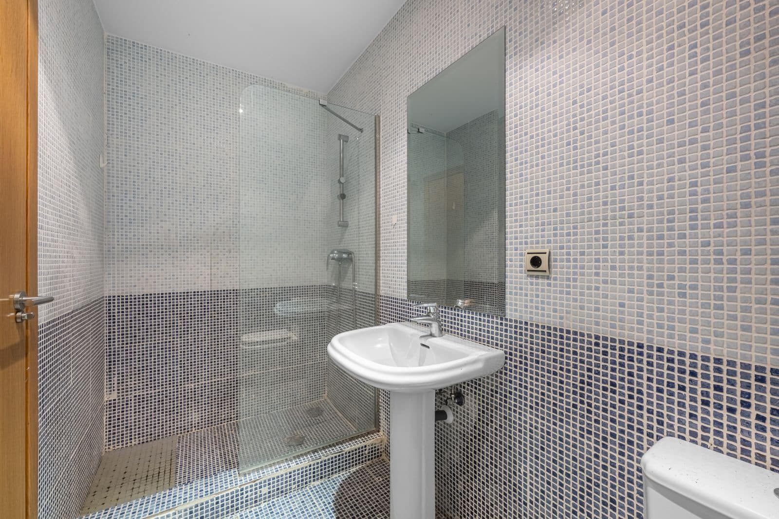 2 bedroom Apartment for sale in Estepona - € 325,000 (Ref: 9564885)