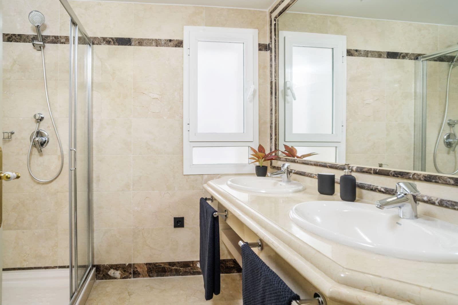 Apartamento de 3 habitaciones en Marbella en venta - 1.020.000 € (Ref: 9564887)