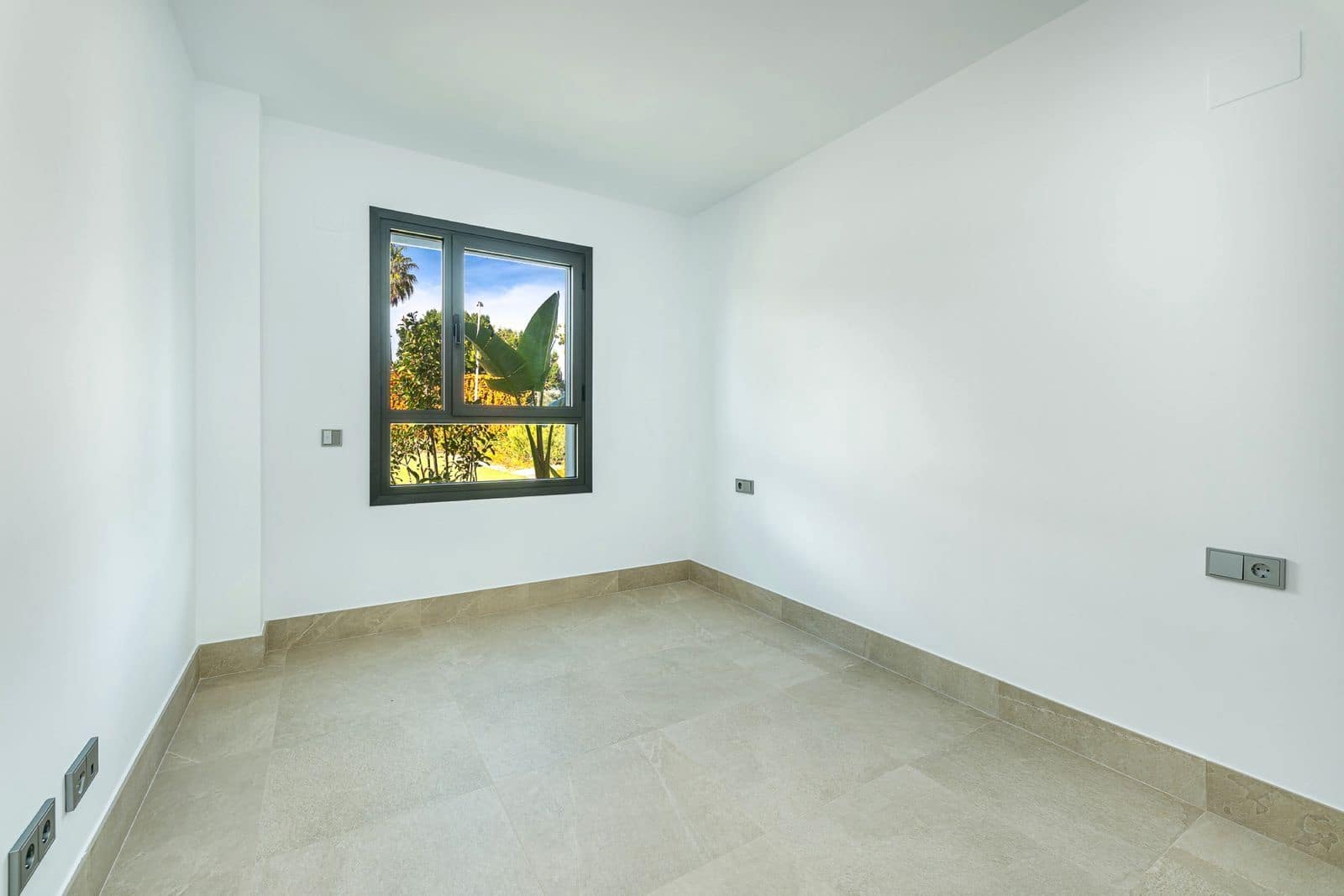 3 soveværelse Lejlighed til salg i Casares - € 435.000 (Ref: 9564889)