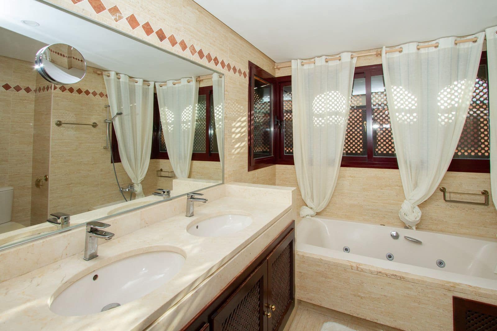 2 sypialnia Penthouse na sprzedaż w La Mairena - 359 000 € (Ref: 9564892)