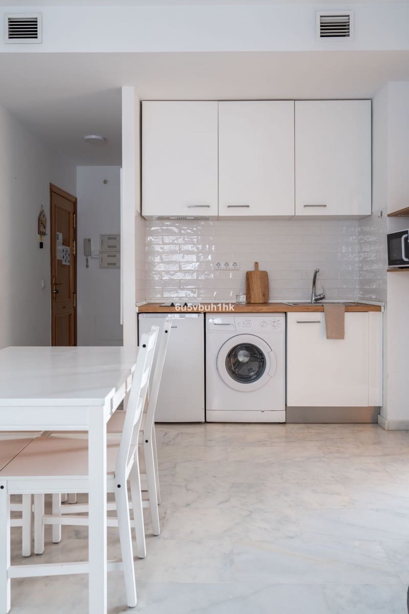 1 soveværelse Lejlighed til salg i Malaga by - € 325.000 (Ref: 9568363)