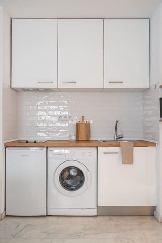 1 soveværelse Lejlighed til salg i Málaga by - € 325.000 (Ref: 9568363)