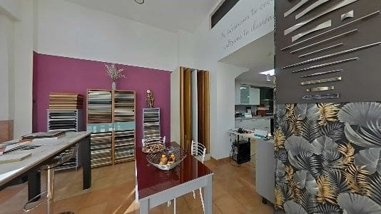 Kommersiell til salgs i Carretera de Cadiz, Málaga by - € 339 000 (Ref: 9568364)