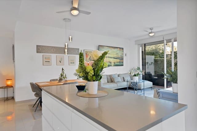 3 soveværelse Lejlighed til salg i Cancelada, Estepona - € 569.900 (Ref: 9568365)